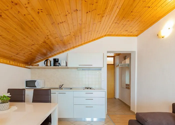 Apartman Maja-1 By Interhome Maslenica