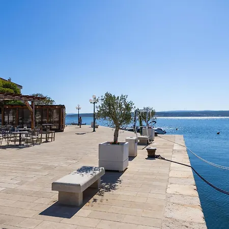 Apartamento Maja-1 By Interhome